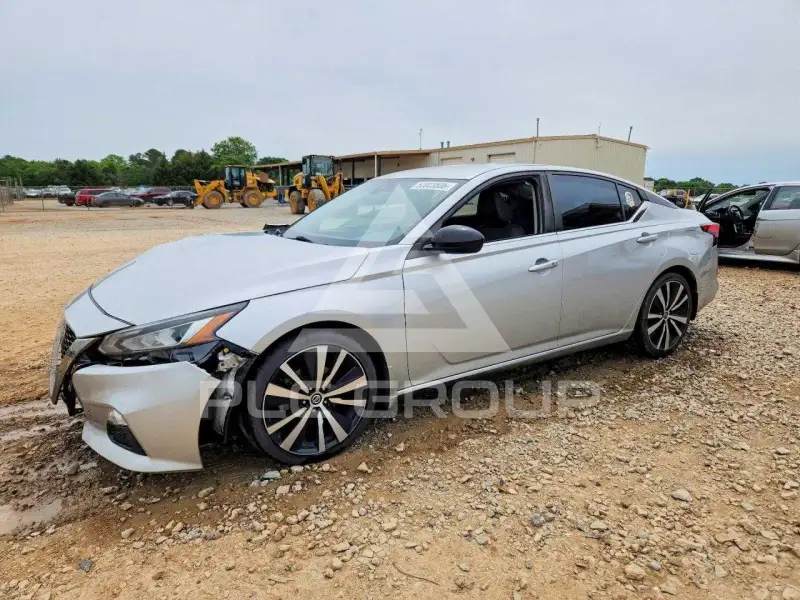 2020 Nissan ALTIMA фото