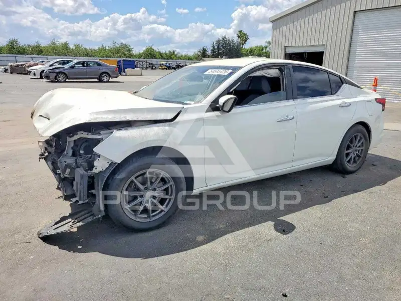 2020 Nissan ALTIMA фото