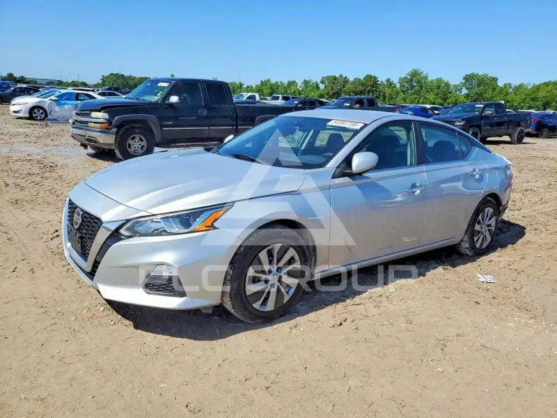 2020 Nissan ALTIMA фото