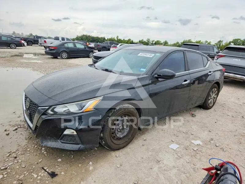 2020 Nissan ALTIMA photo