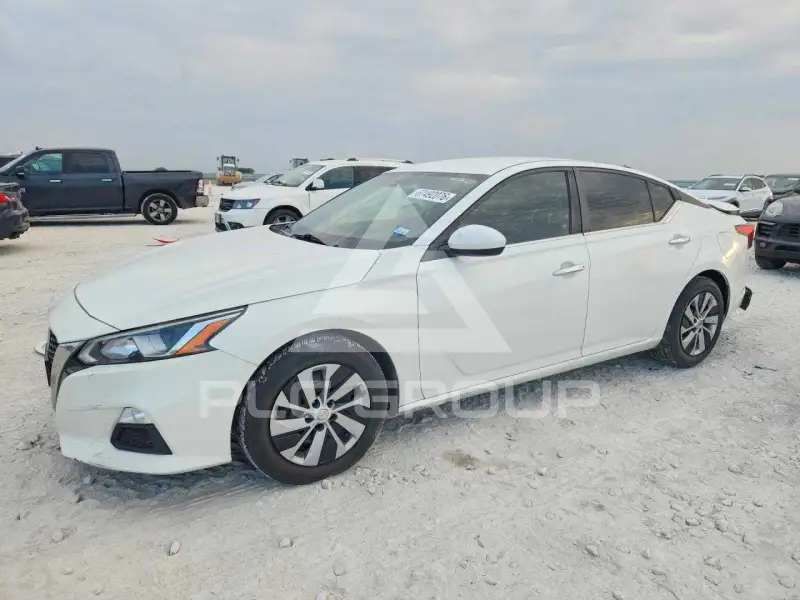 2020 Nissan ALTIMA photo