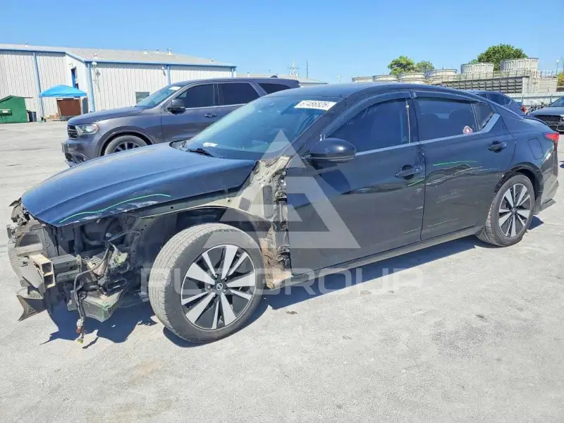 2020 Nissan ALTIMA photo