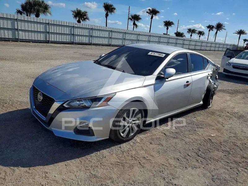 2020 Nissan ALTIMA photo