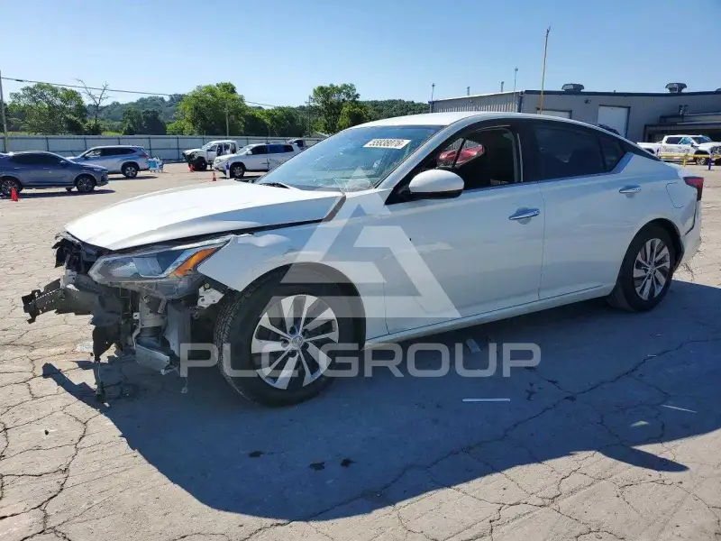 2020 Nissan ALTIMA photo