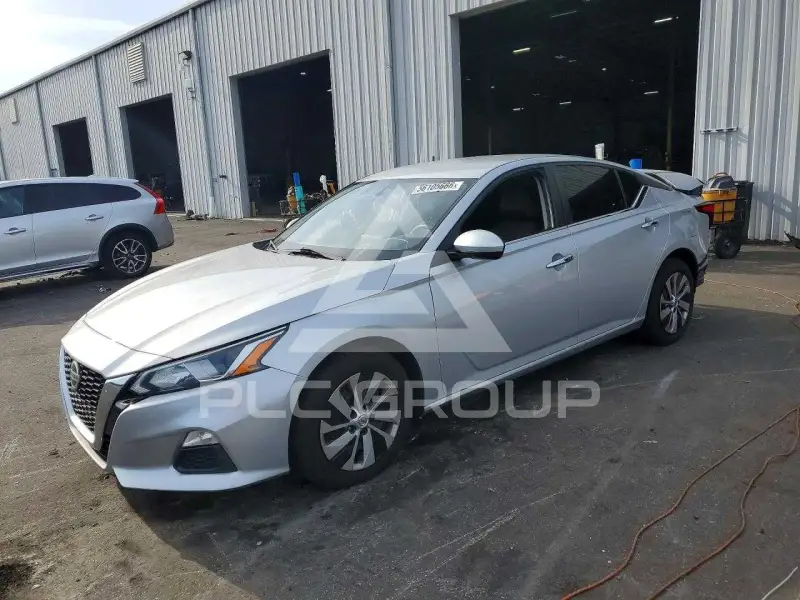 2020 Nissan ALTIMA photo