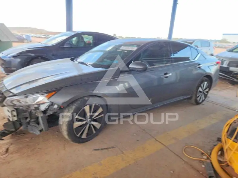 2020 Nissan ALTIMA photo