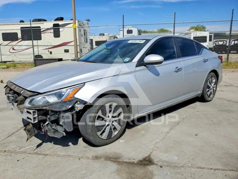 2020 Nissan ALTIMA фото