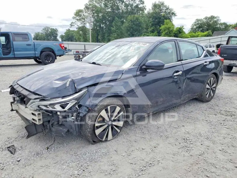 2020 Nissan ALTIMA фото