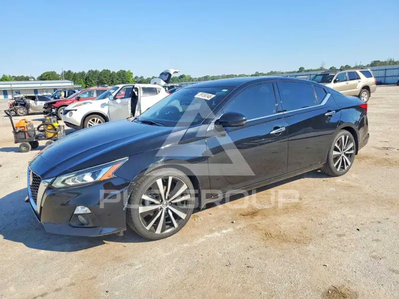 2020 Nissan ALTIMA photo