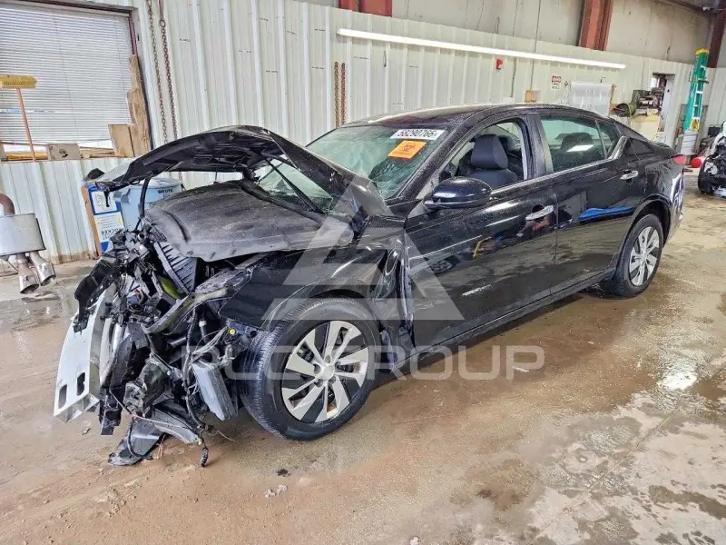2020 Nissan ALTIMA photo