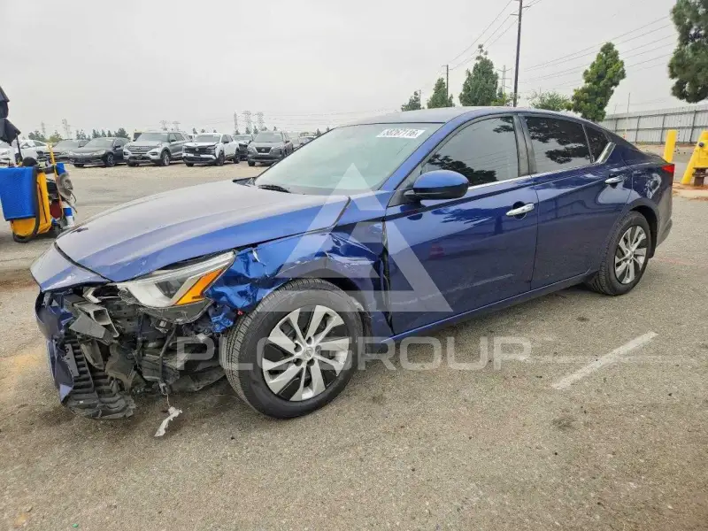 2020 Nissan ALTIMA photo