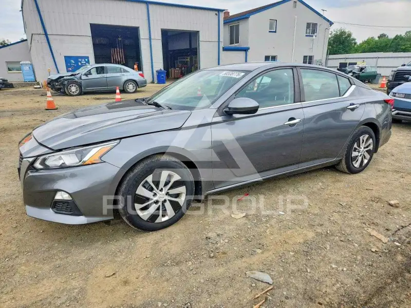 2020 Nissan ALTIMA photo