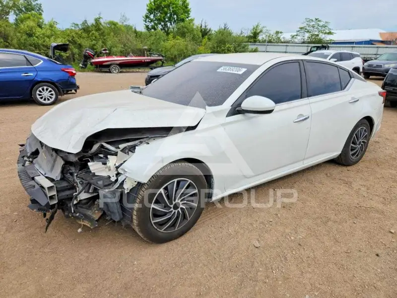 2020 Nissan ALTIMA photo