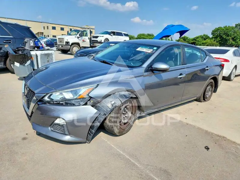 2020 Nissan ALTIMA photo