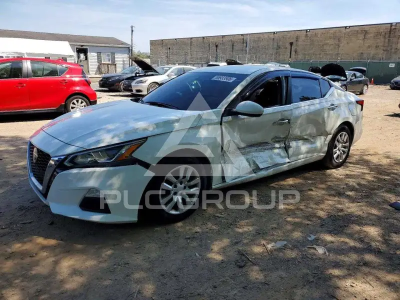 2020 Nissan ALTIMA photo