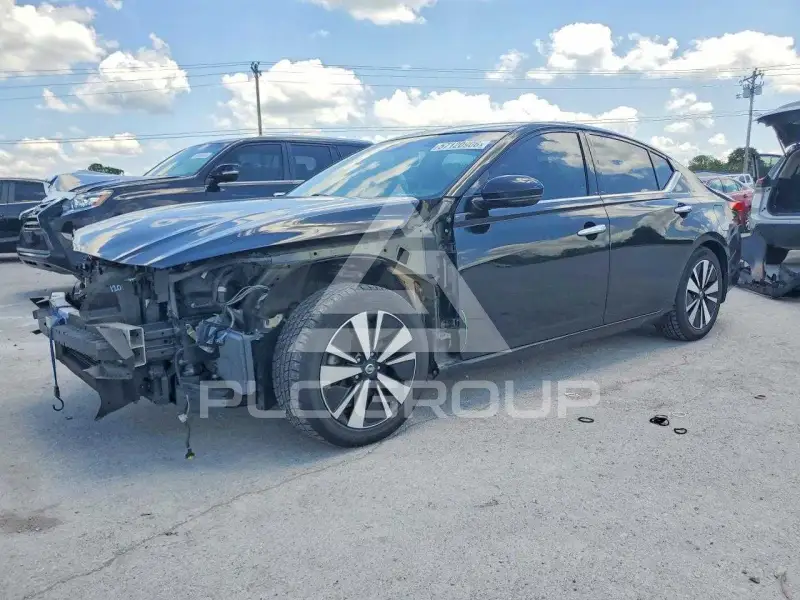 2020 Nissan ALTIMA photo