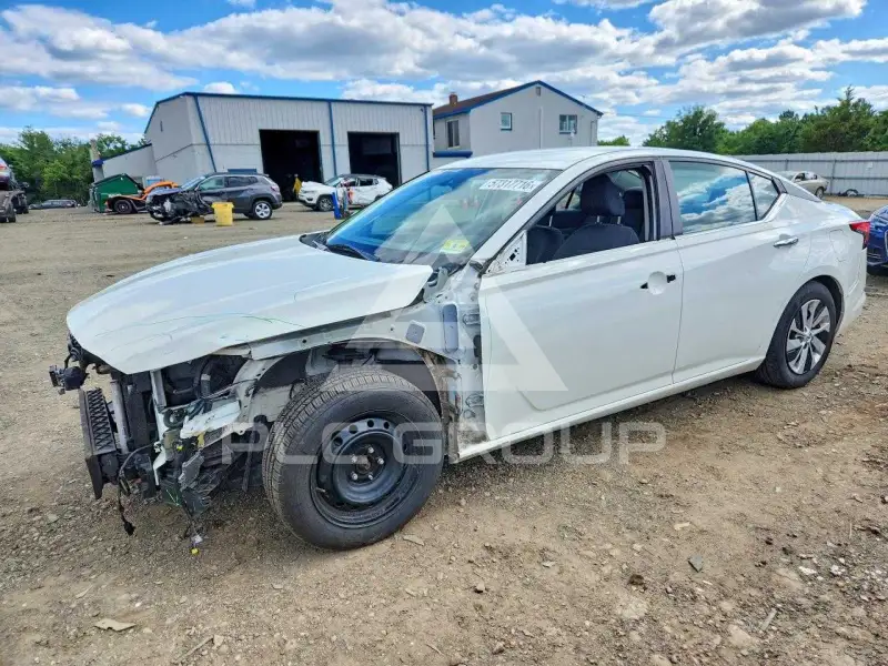 2020 Nissan ALTIMA photo