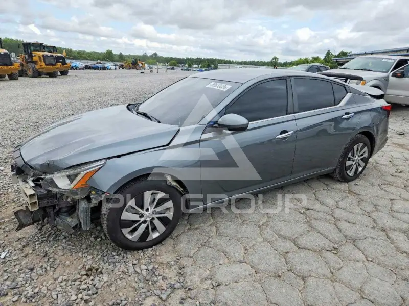 2020 Nissan ALTIMA фото