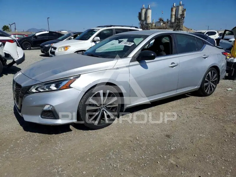 2020 Nissan ALTIMA photo