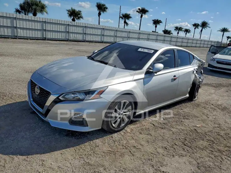 2020 Nissan ALTIMA фото