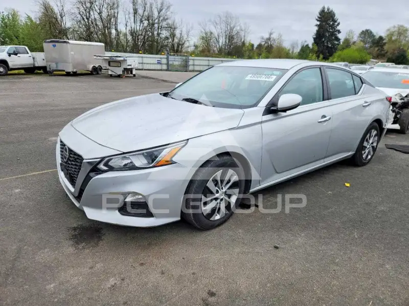 2020 Nissan ALTIMA photo