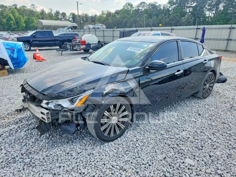 2020 Nissan ALTIMA photo