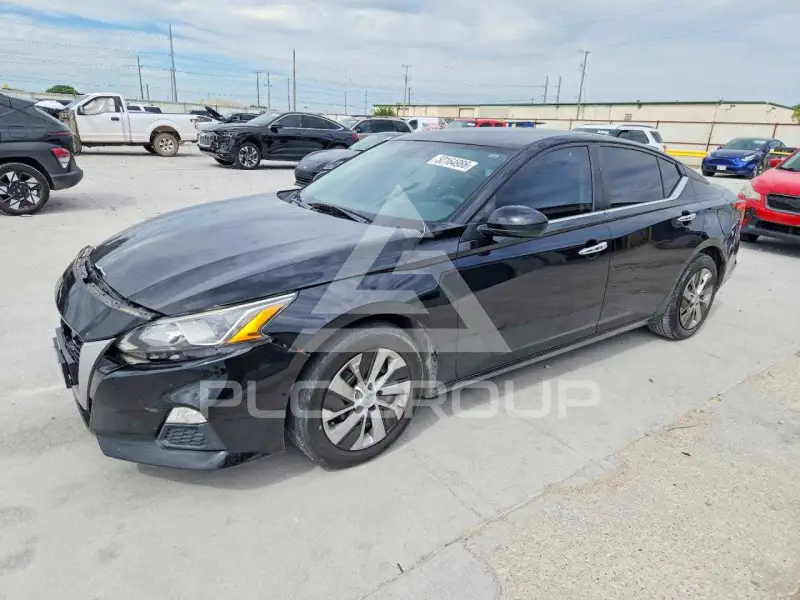 2020 Nissan ALTIMA photo