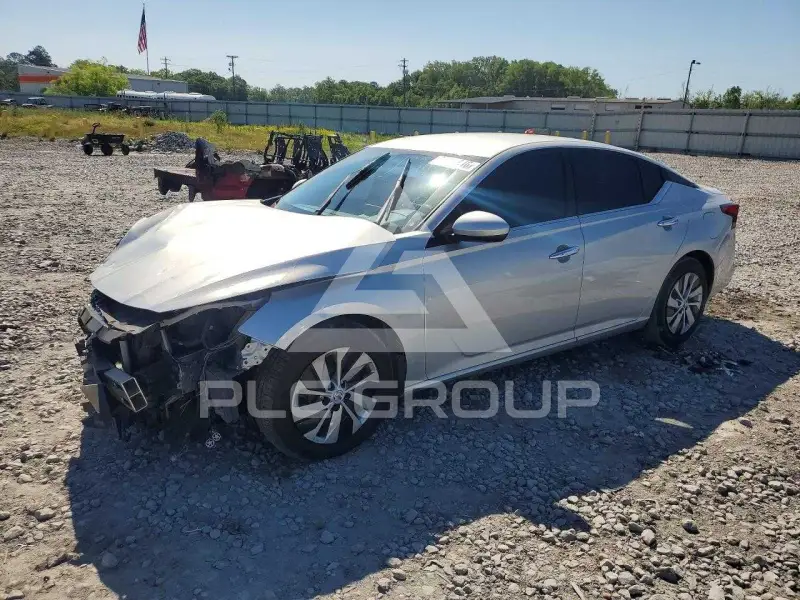 2020 Nissan ALTIMA фото