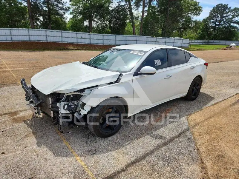 2020 Nissan ALTIMA фото