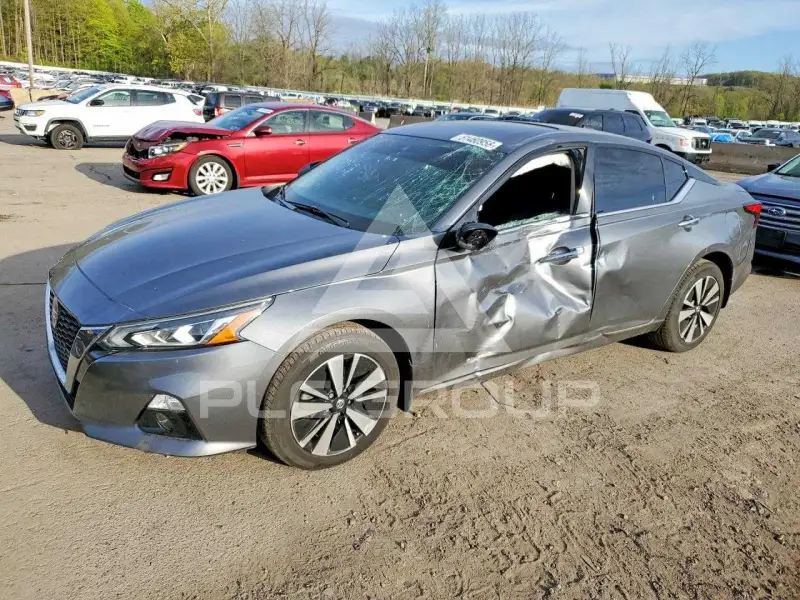 2020 Nissan ALTIMA photo