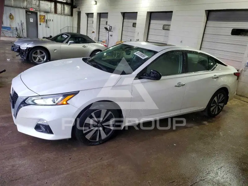 2020 Nissan ALTIMA фото
