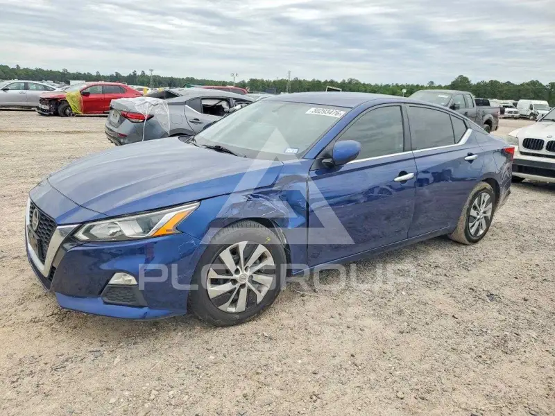 2020 Nissan ALTIMA photo