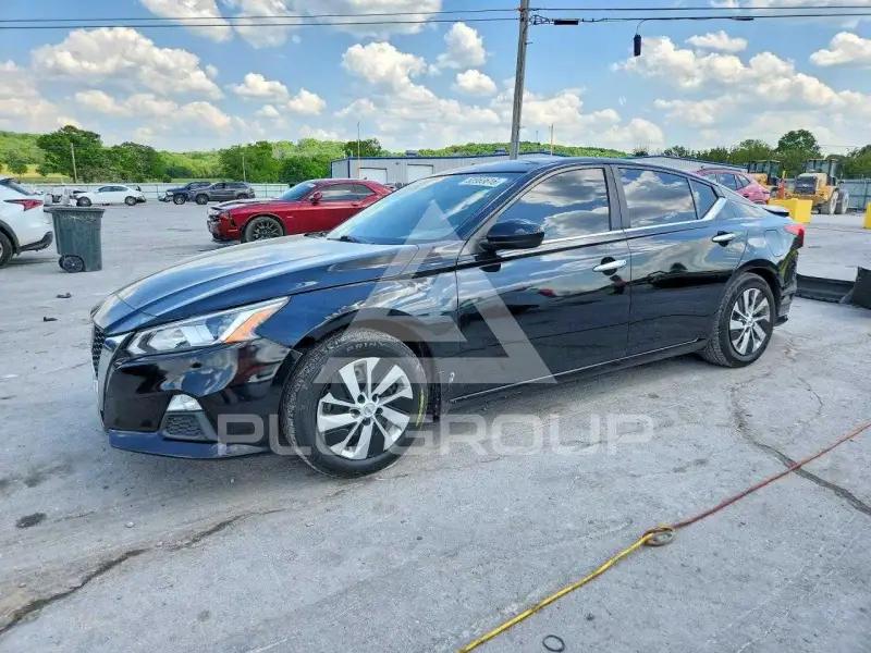 2020 Nissan ALTIMA photo