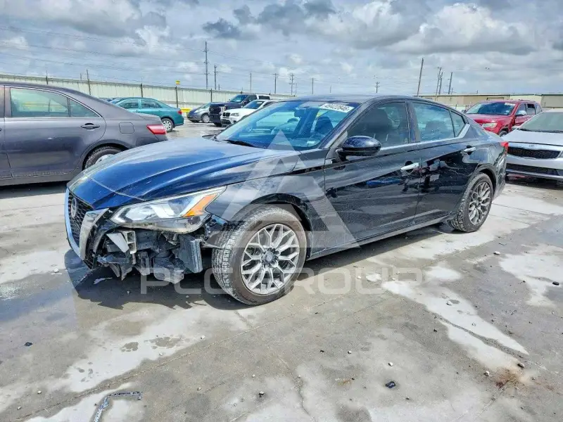 2020 Nissan ALTIMA фото