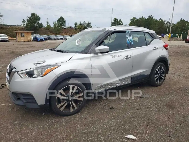 2020 Nissan KICKS photo