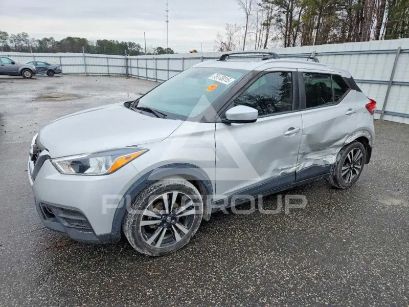 2020 Nissan KICKS photo