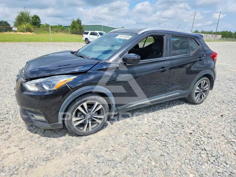 2020 Nissan KICKS photo