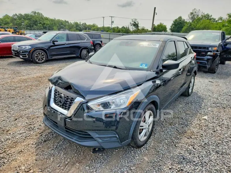 2020 Nissan KICKS photo
