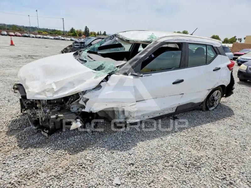 2020 Nissan KICKS фото