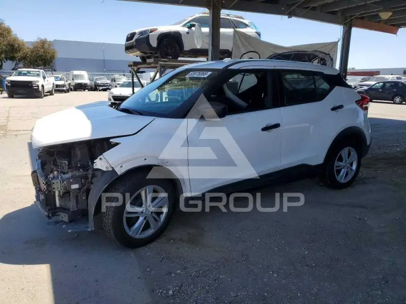 2020 Nissan KICKS photo