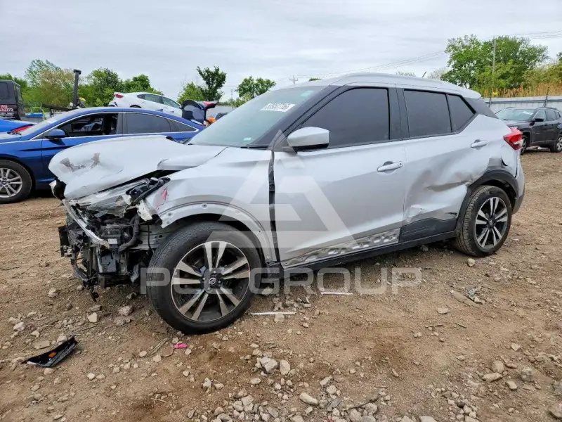 2020 Nissan KICKS фото
