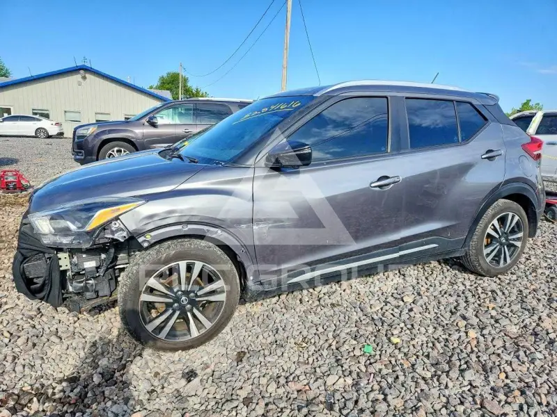 2020 Nissan KICKS photo
