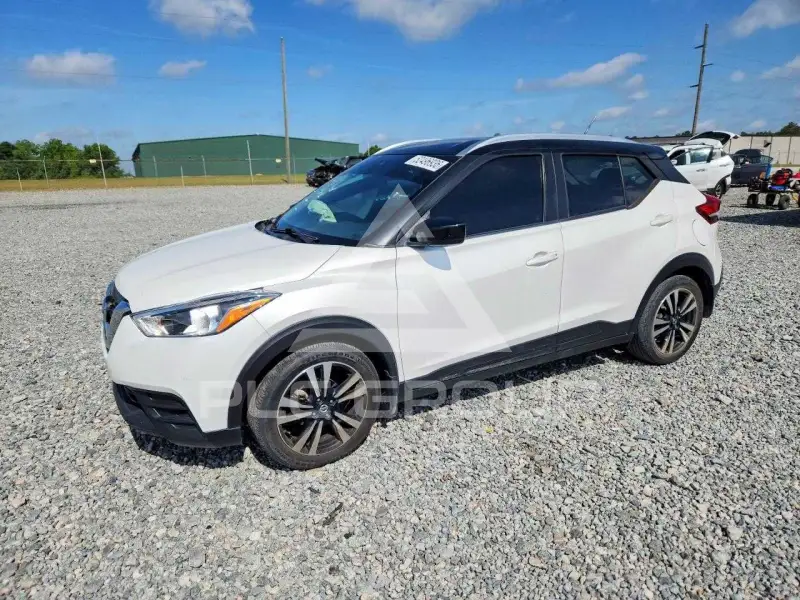 2020 Nissan KICKS photo