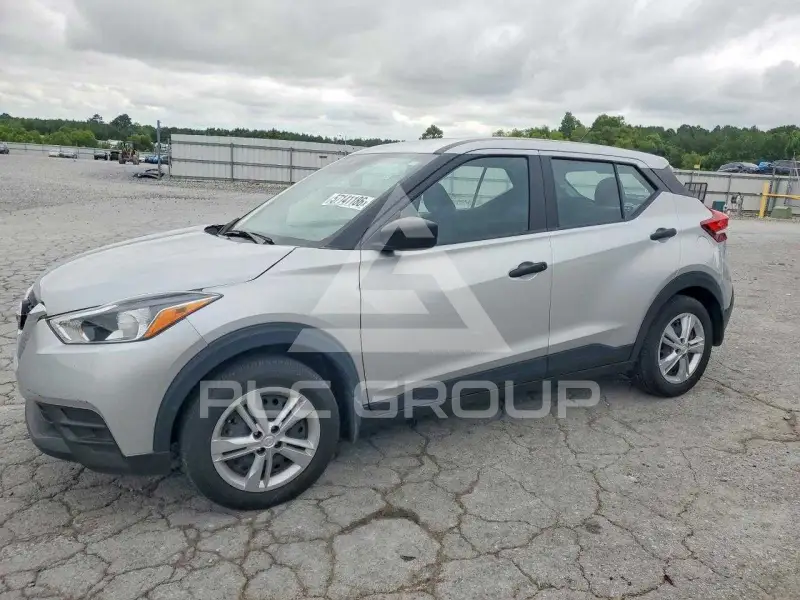 2020 Nissan KICKS photo
