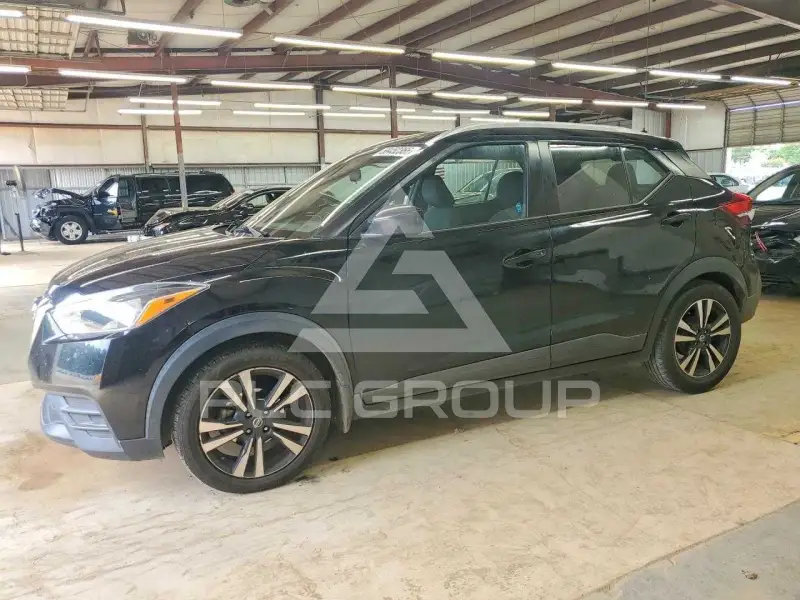 2020 Nissan KICKS photo