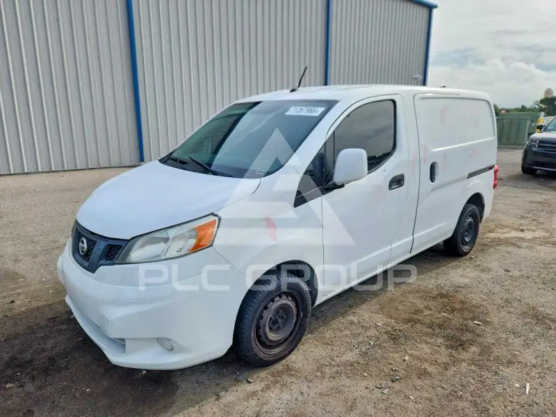 2020 Nissan NV 200 фото