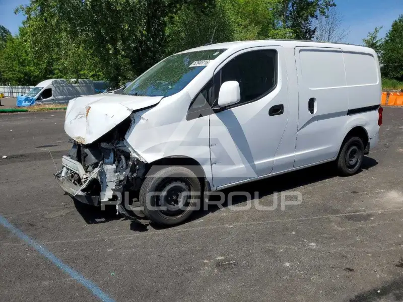 2020 Nissan NV 200 фото