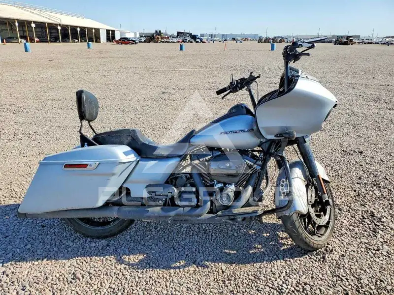 2020 Harley-Davidson FL photo