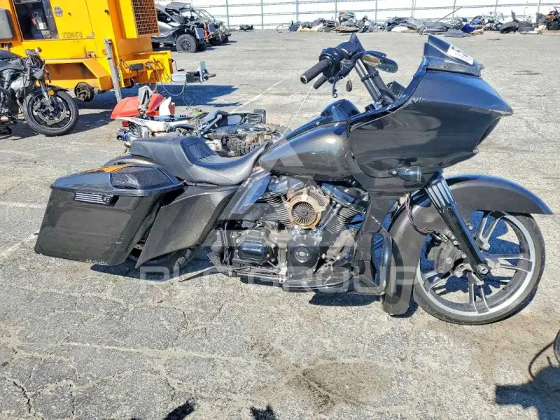 2020 Harley-Davidson FL photo