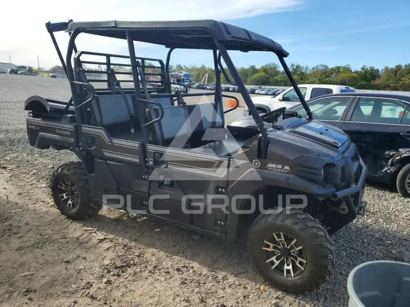 2020 Kawasaki KAF820 фото